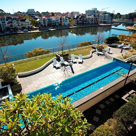 East Perth Suites Hotel מראה חיצוני תמונה