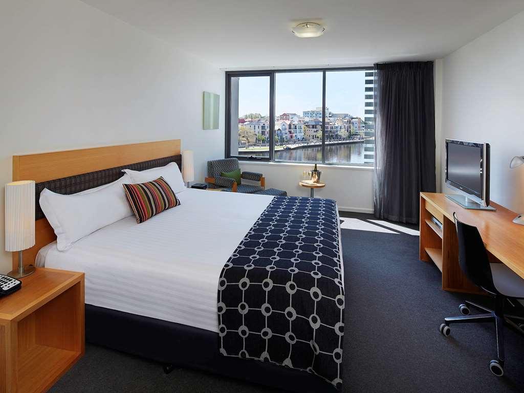 East Perth Suites Hotel מראה חיצוני תמונה