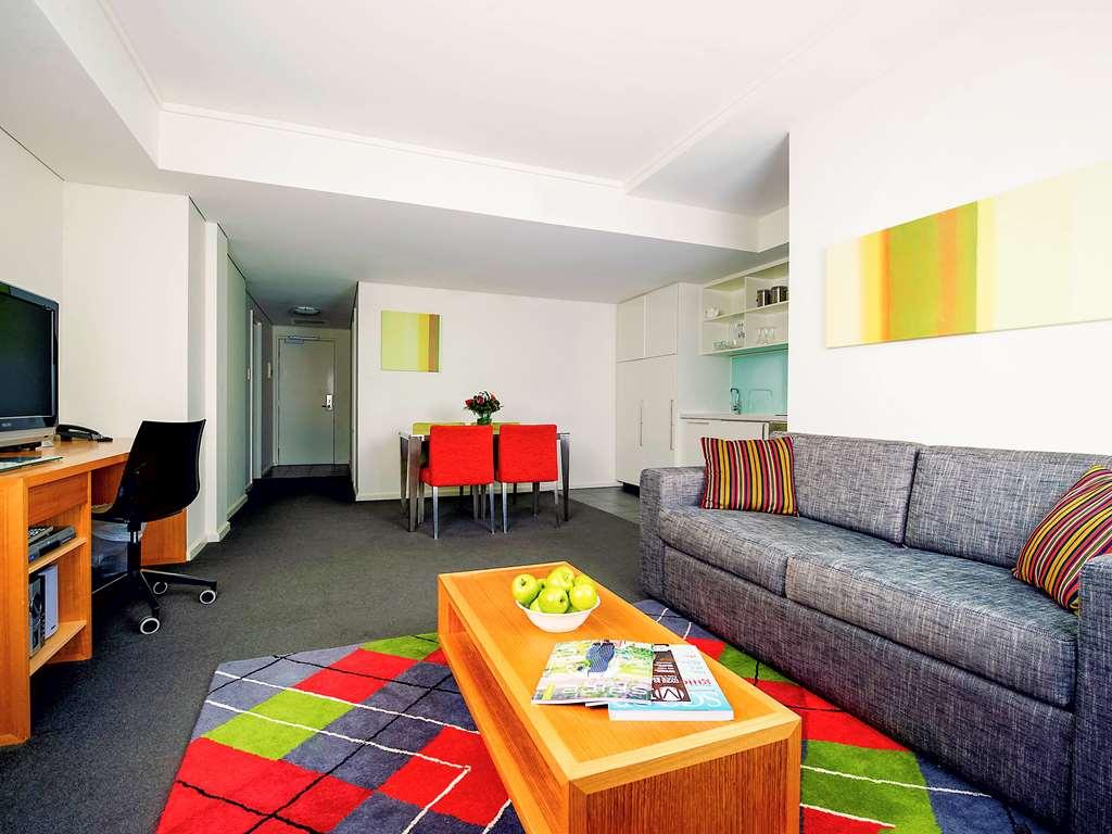 East Perth Suites Hotel מראה חיצוני תמונה