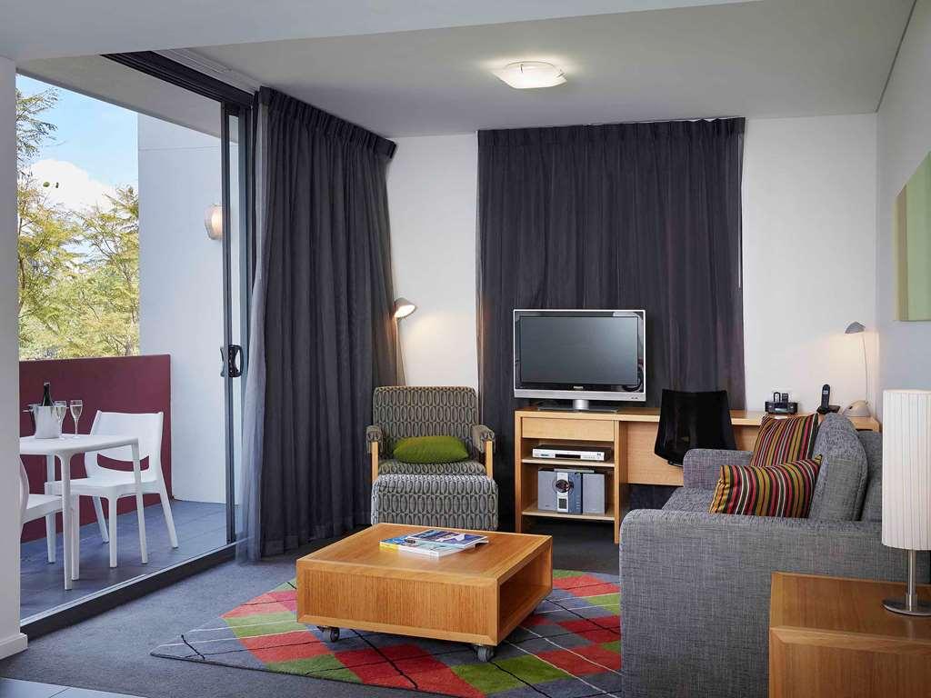 East Perth Suites Hotel מראה חיצוני תמונה