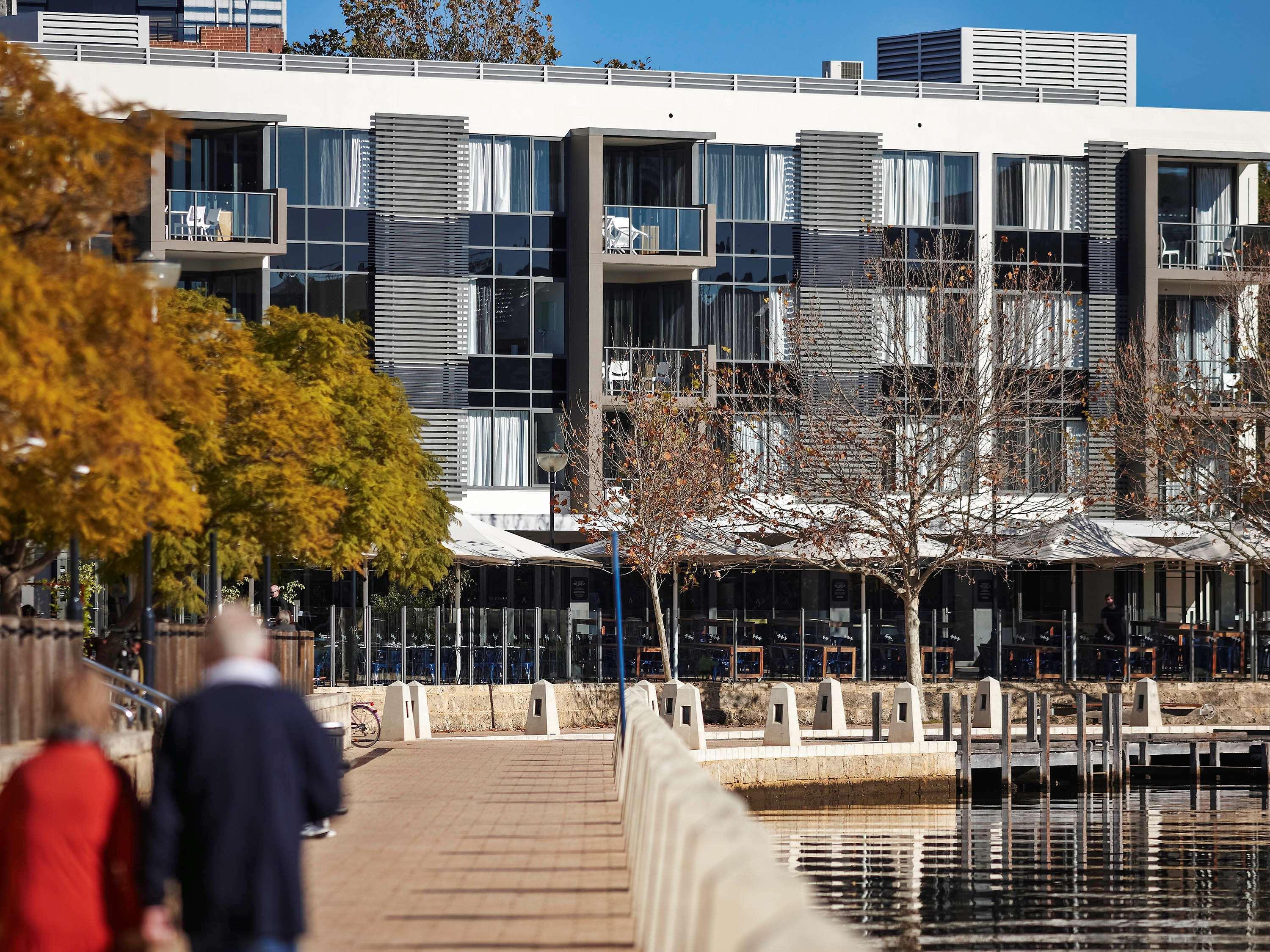 East Perth Suites Hotel מראה חיצוני תמונה