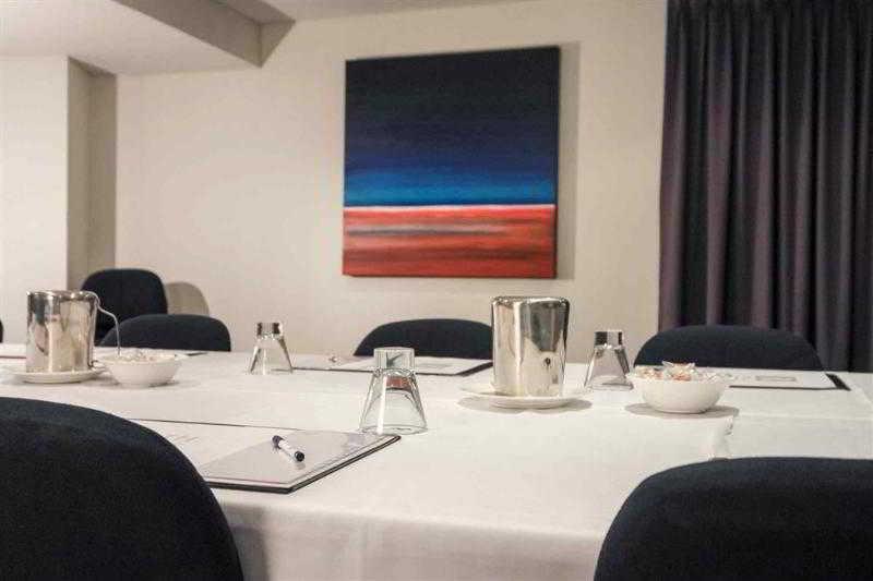 East Perth Suites Hotel מראה חיצוני תמונה