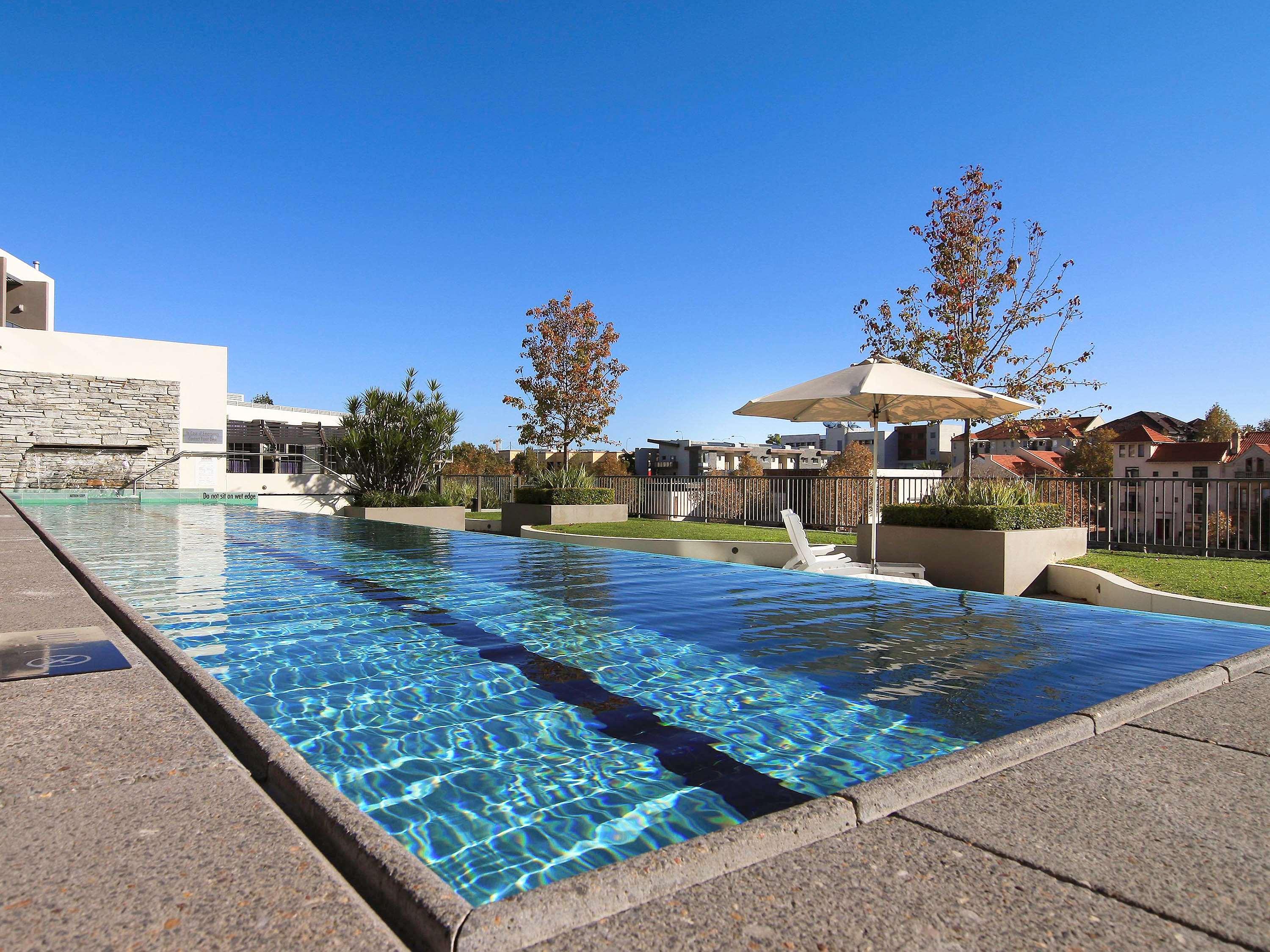 East Perth Suites Hotel מראה חיצוני תמונה