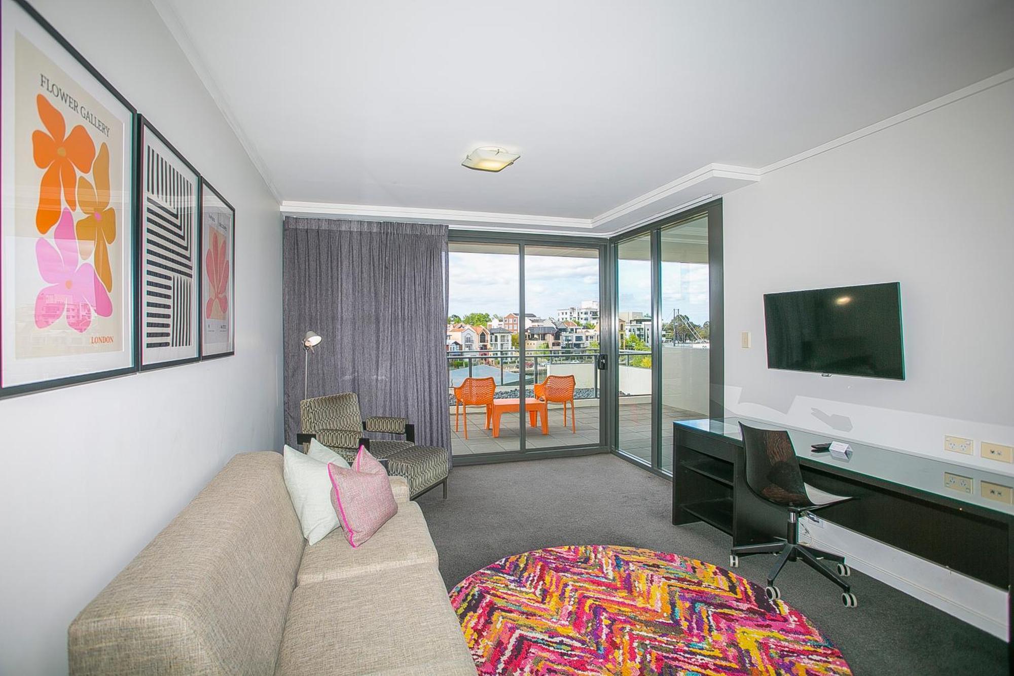 East Perth Suites Hotel מראה חיצוני תמונה