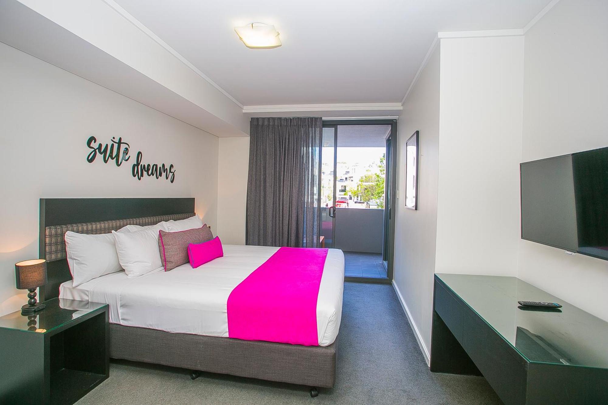 East Perth Suites Hotel מראה חיצוני תמונה