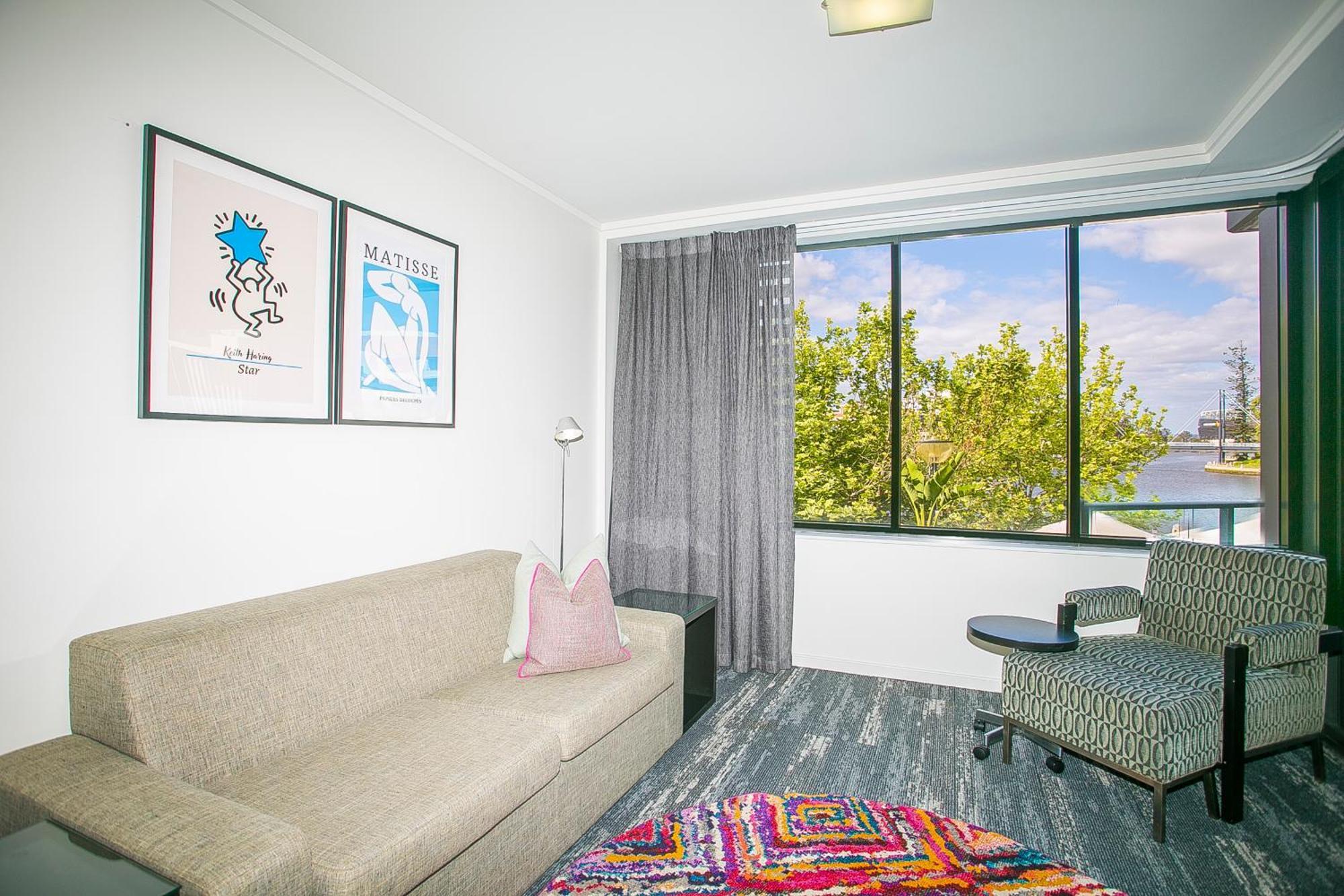 East Perth Suites Hotel מראה חיצוני תמונה