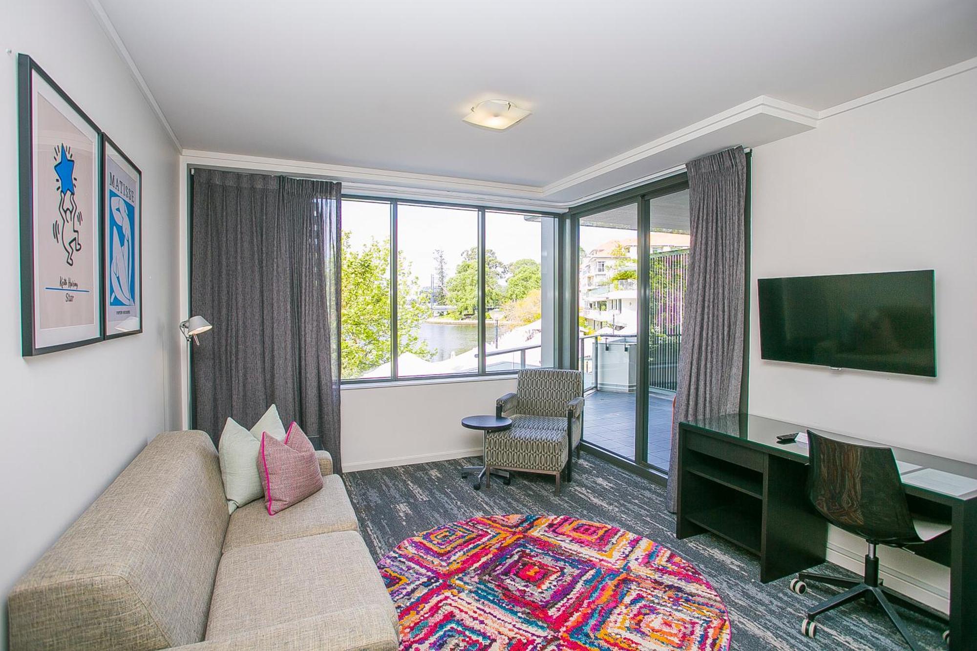 East Perth Suites Hotel מראה חיצוני תמונה