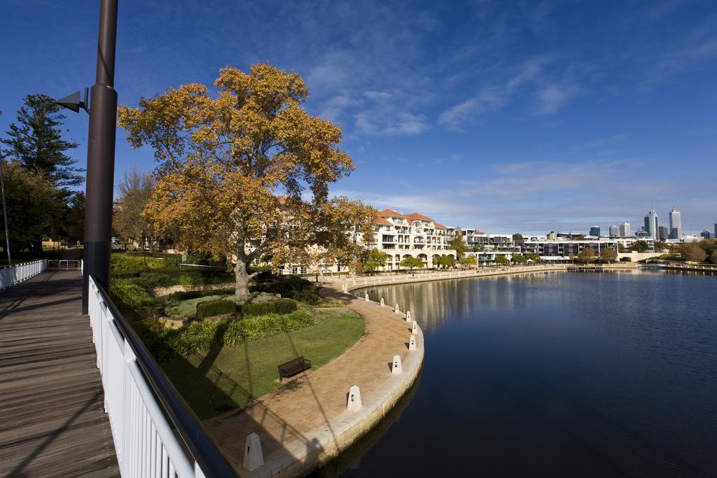 East Perth Suites Hotel מראה חיצוני תמונה